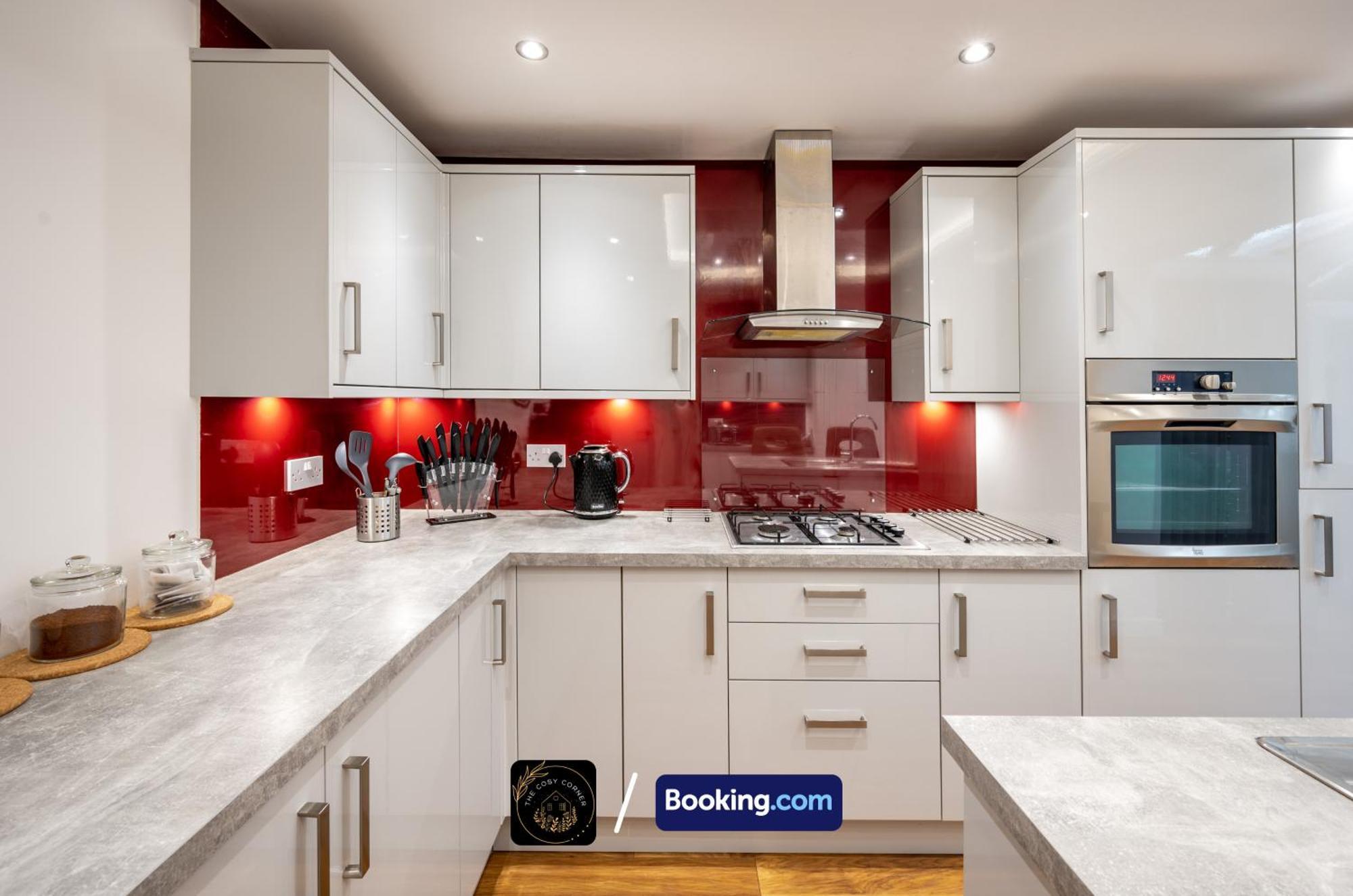 Cosy 3-Bed House, Garden & Free Parking In Stretford Apartamento Manchester Exterior foto
