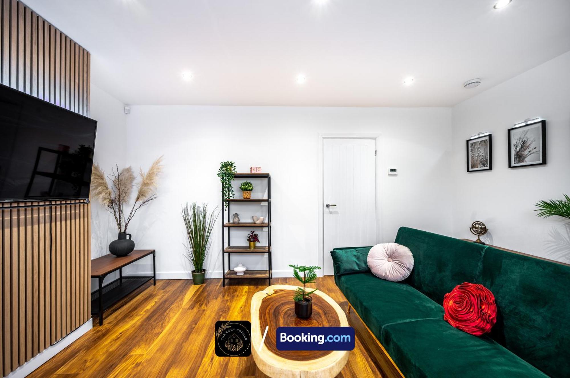 Cosy 3-Bed House, Garden & Free Parking In Stretford Apartamento Manchester Exterior foto