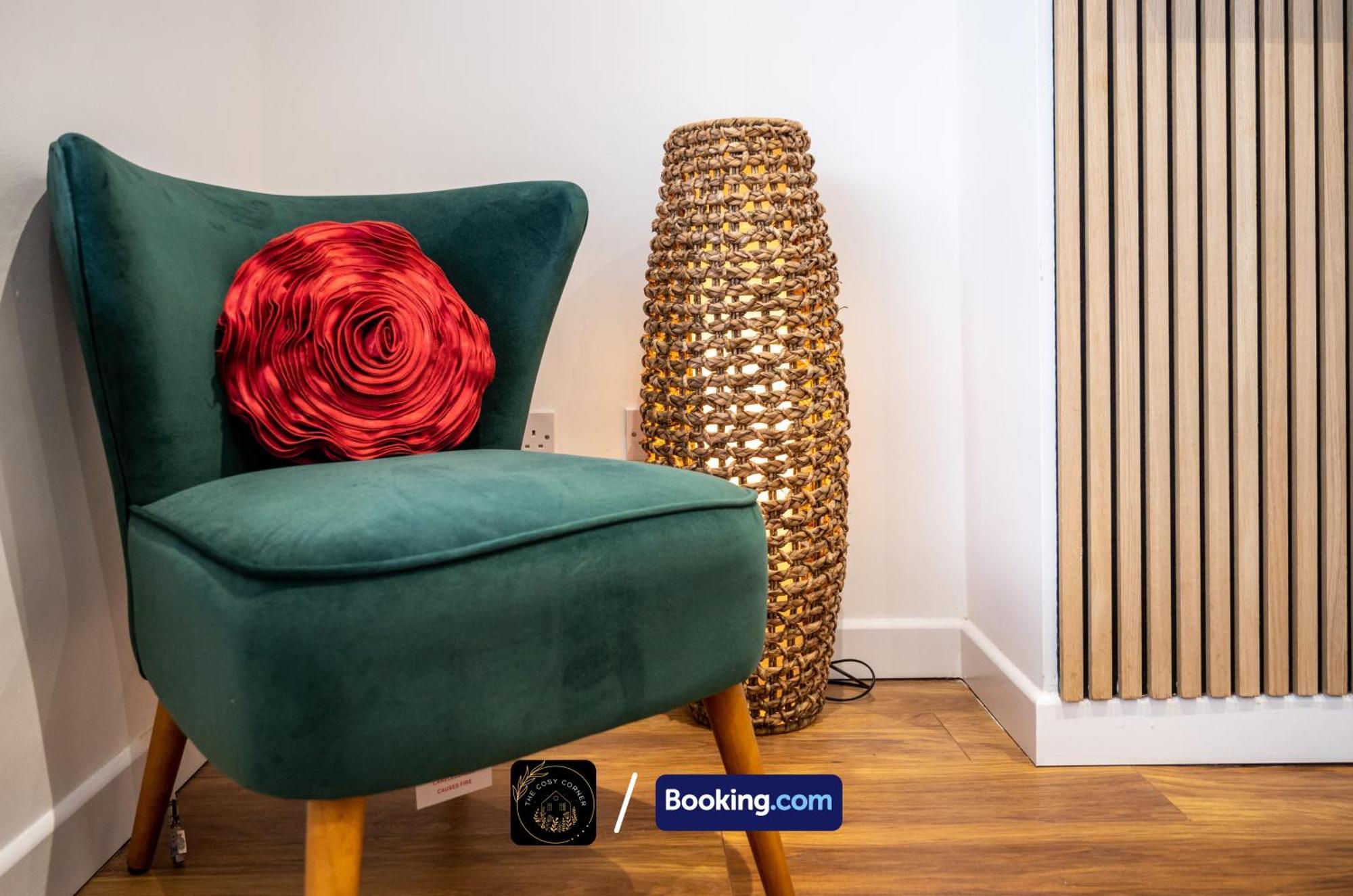 Cosy 3-Bed House, Garden & Free Parking In Stretford Apartamento Manchester Exterior foto