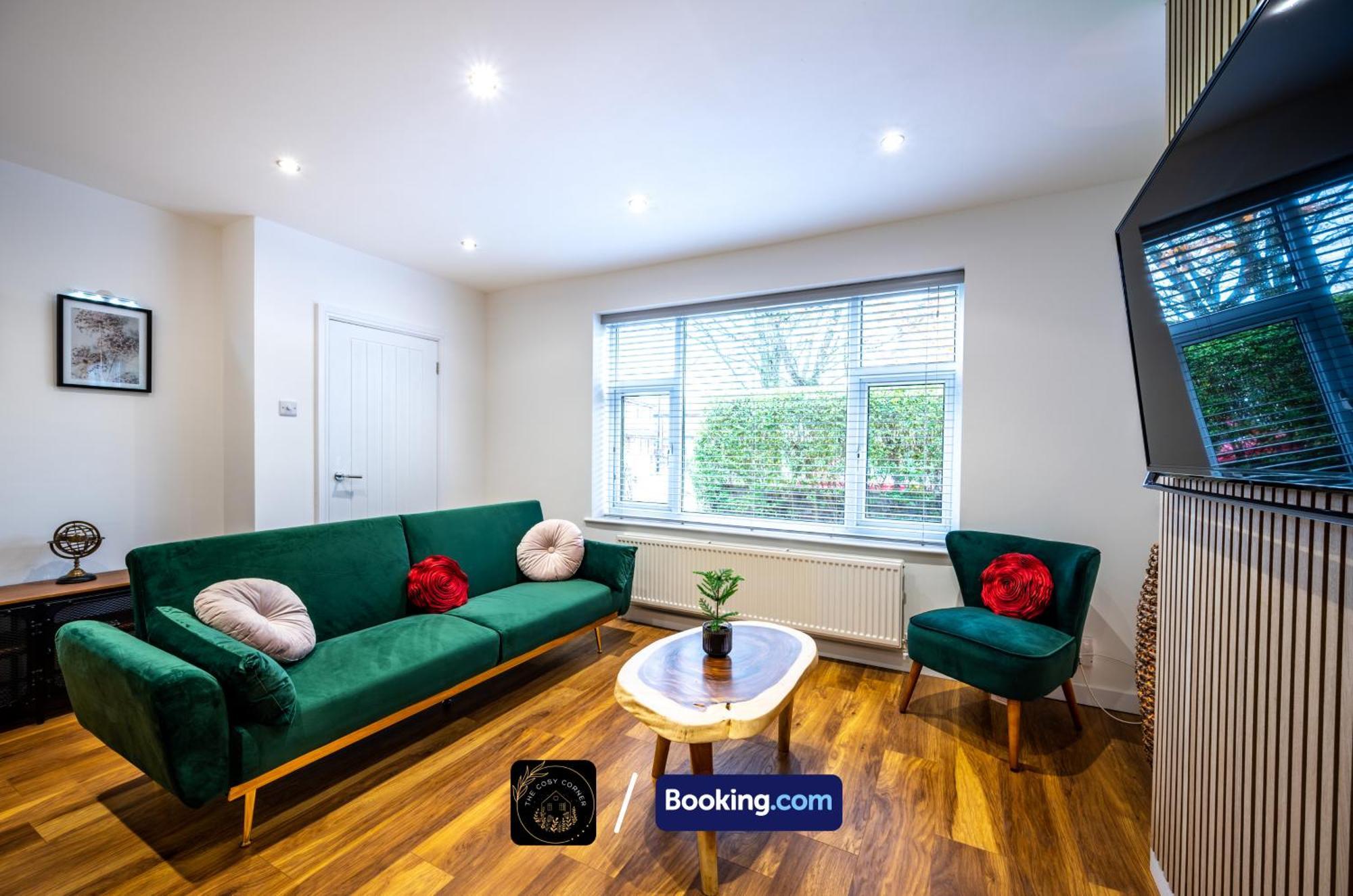 Cosy 3-Bed House, Garden & Free Parking In Stretford Apartamento Manchester Exterior foto