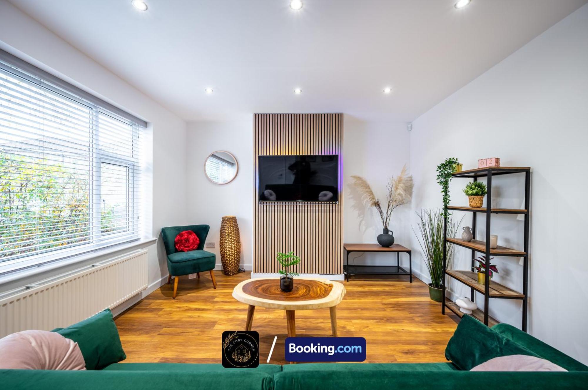 Cosy 3-Bed House, Garden & Free Parking In Stretford Apartamento Manchester Exterior foto